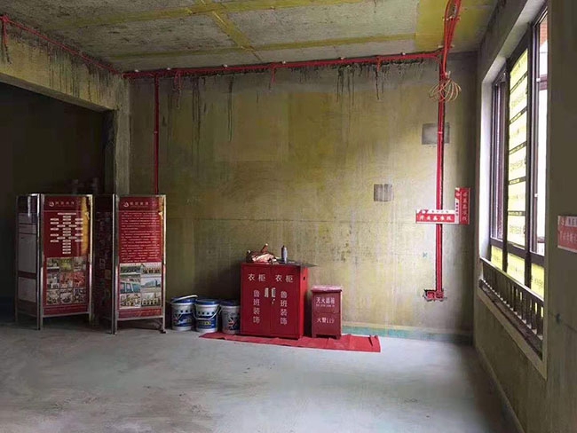 成都三利宅院独栋别墅装修施工现场照片 成都三利宅院独栋别墅装修施工现场照片